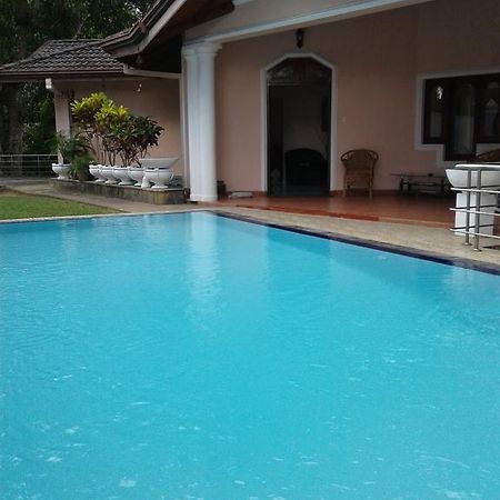 Kandy View Garden Hotel Exterior photo