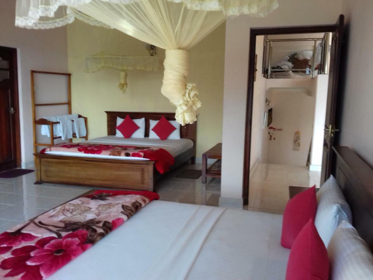 Kandy View Garden Hotel Exterior photo