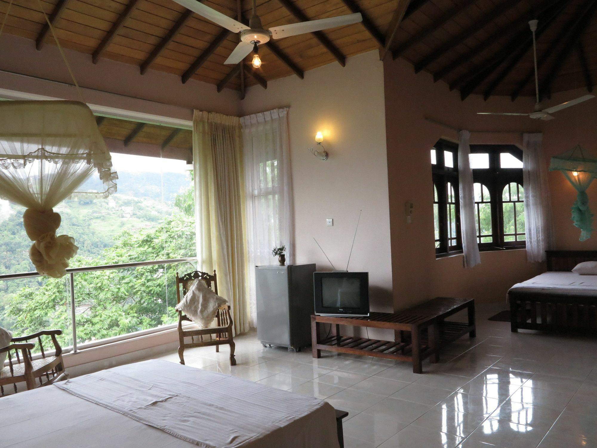 Kandy View Garden Hotel Exterior photo
